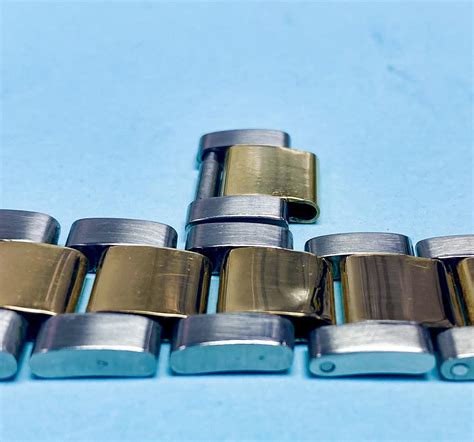 rolex oyster bracelet pins damage